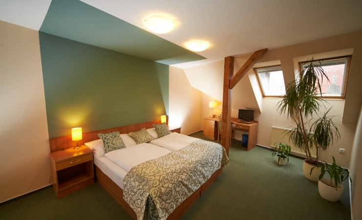 Room no. 7 - Junior Suite (sleeps 2 – 3)